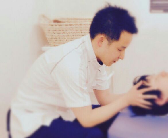 頭蓋骨の調整治療